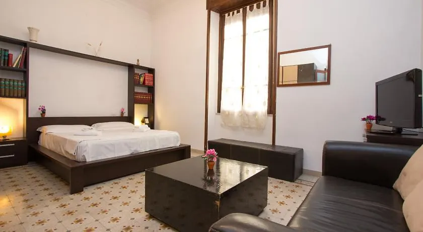 Residenza Ave Roma Bed and Breakfast 4*, Rome