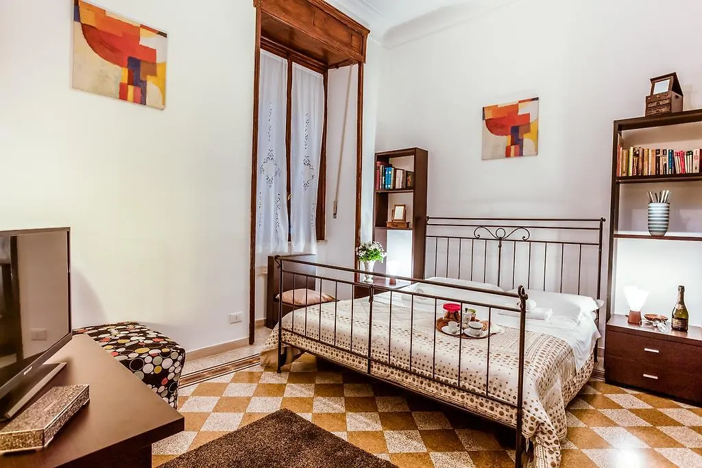 Residenza Ave Roma Bed and Breakfast  Ρώμη