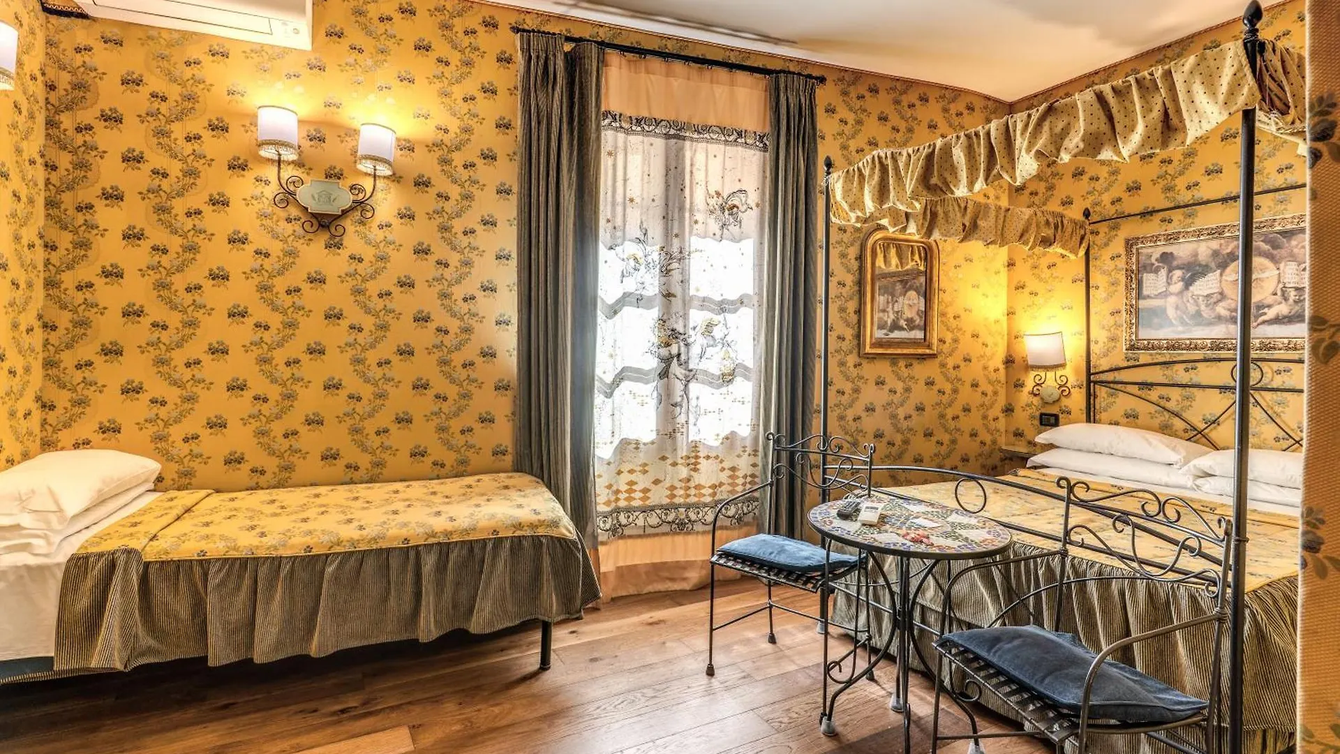 Bed and breakfast Residenza Ave Roma 4*, Rome